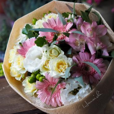 白とピンク・・・｜「花市」　（滋賀県大津市の花キューピット加盟店 花屋）のブログ