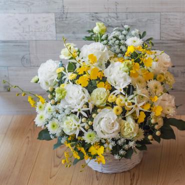 White &amp;Yellow・・・｜「花市」　（滋賀県大津市の花キューピット加盟店 花屋）のブログ